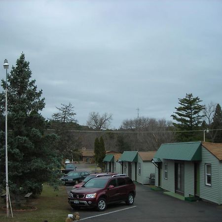 Deer Trail Motel Wisconsin Dells Exterior foto