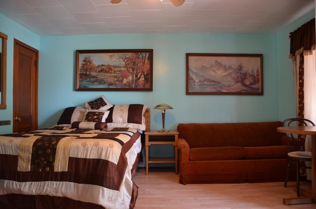 Deer Trail Motel Wisconsin Dells Quarto foto