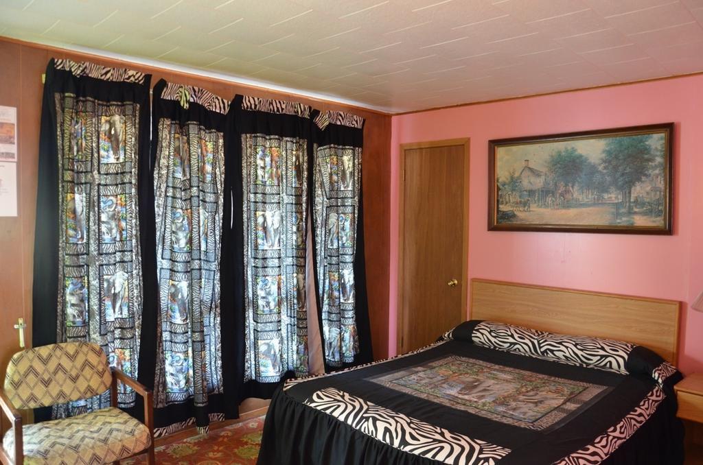 Deer Trail Motel Wisconsin Dells Quarto foto